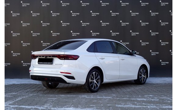 Geely Emgrand Flagship Белый